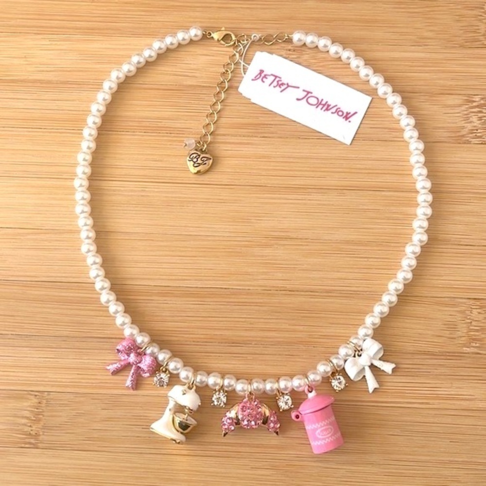 Brand New Betsey Johnson Cultured Pearl Necklace Preppy Bows Sugar Croissant